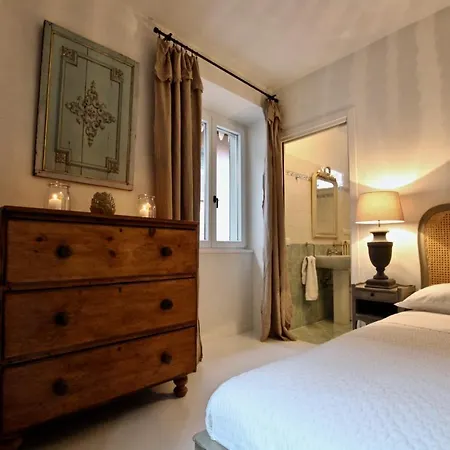 Apartment Casa Miele Historic Spacious House In Central Location Varenna